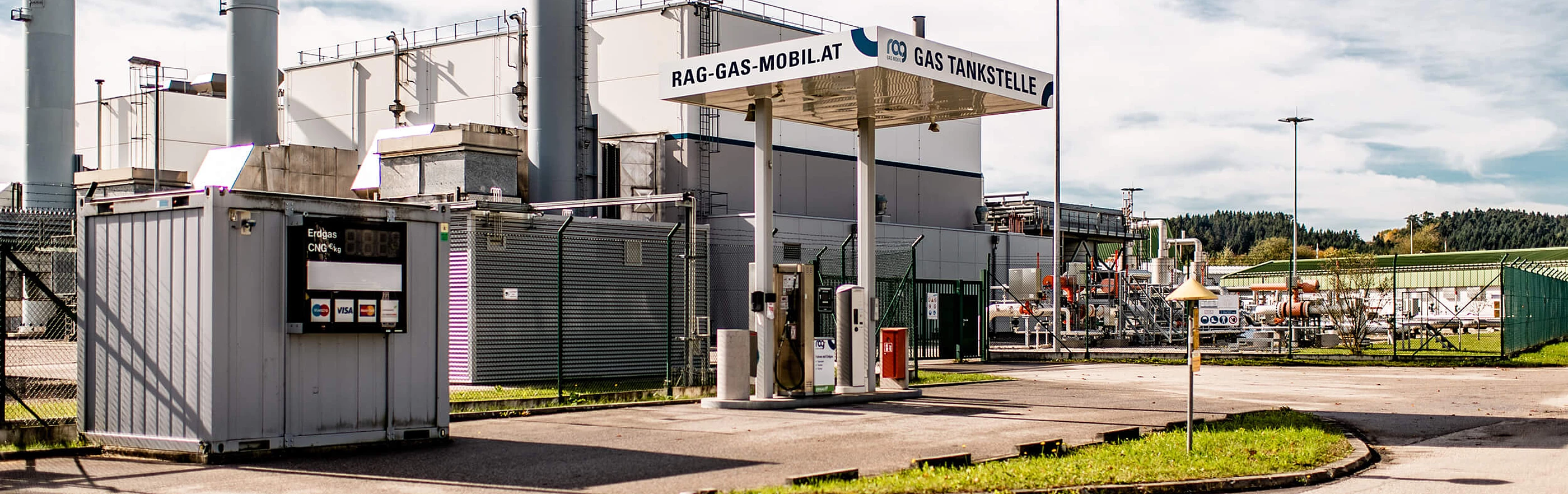 RAG Gas Mobil Tankstelle vor Speicher